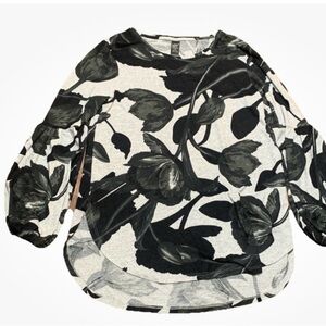 Lildy Tunic Shirt Women’s L/XL Grey Black Roses Goth Top Long Sleeve